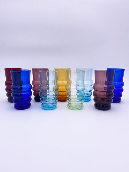 Multicolor Wavy Glasses Set