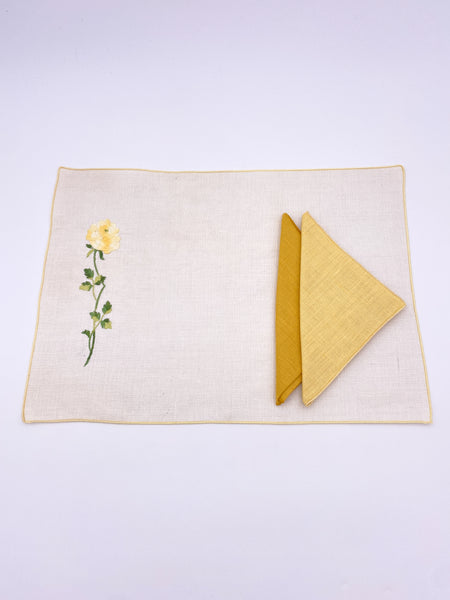 Four Placemats and Napkins Embroidered Rose Set