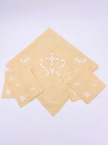 Yellow Tablecloth and Napkins Set