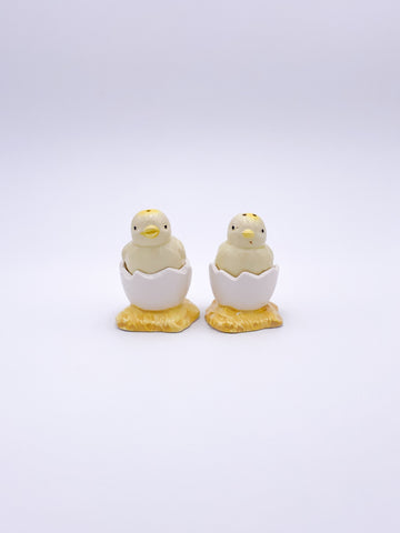 Hatching Chicks Salt & Pepper and Egg Cup