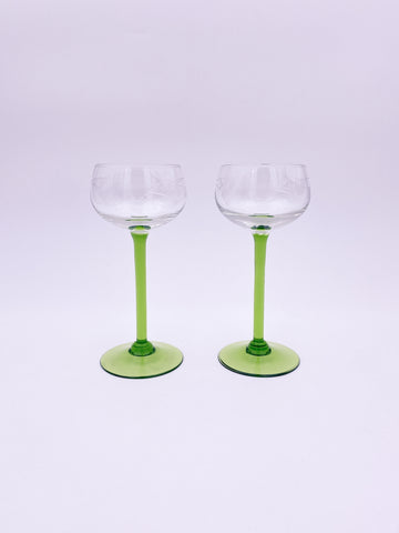 Set of 2 Clear and Green Wine Glasses