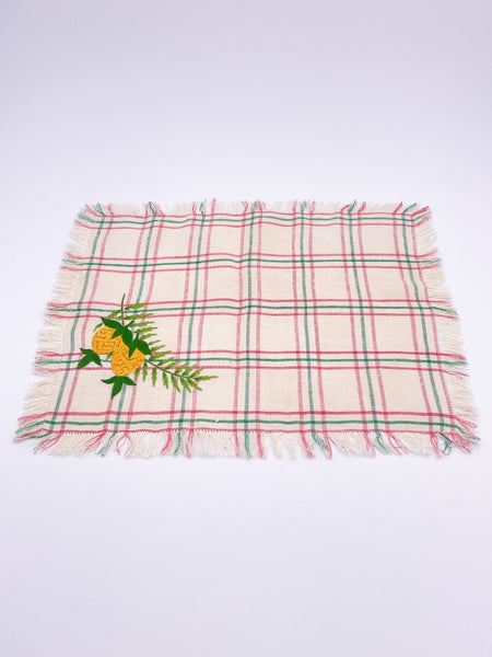 Napkins and Placemats Embroidered Plaid Set